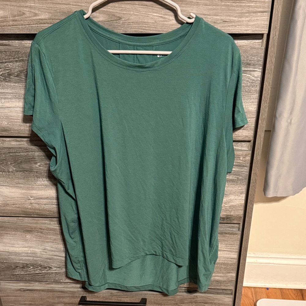 Athleta With Ease Green Short Sleeve Tee